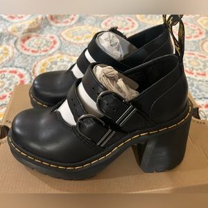 Dr Martens platform Mary Jane EVIEE size US 5 black perfect condition with box